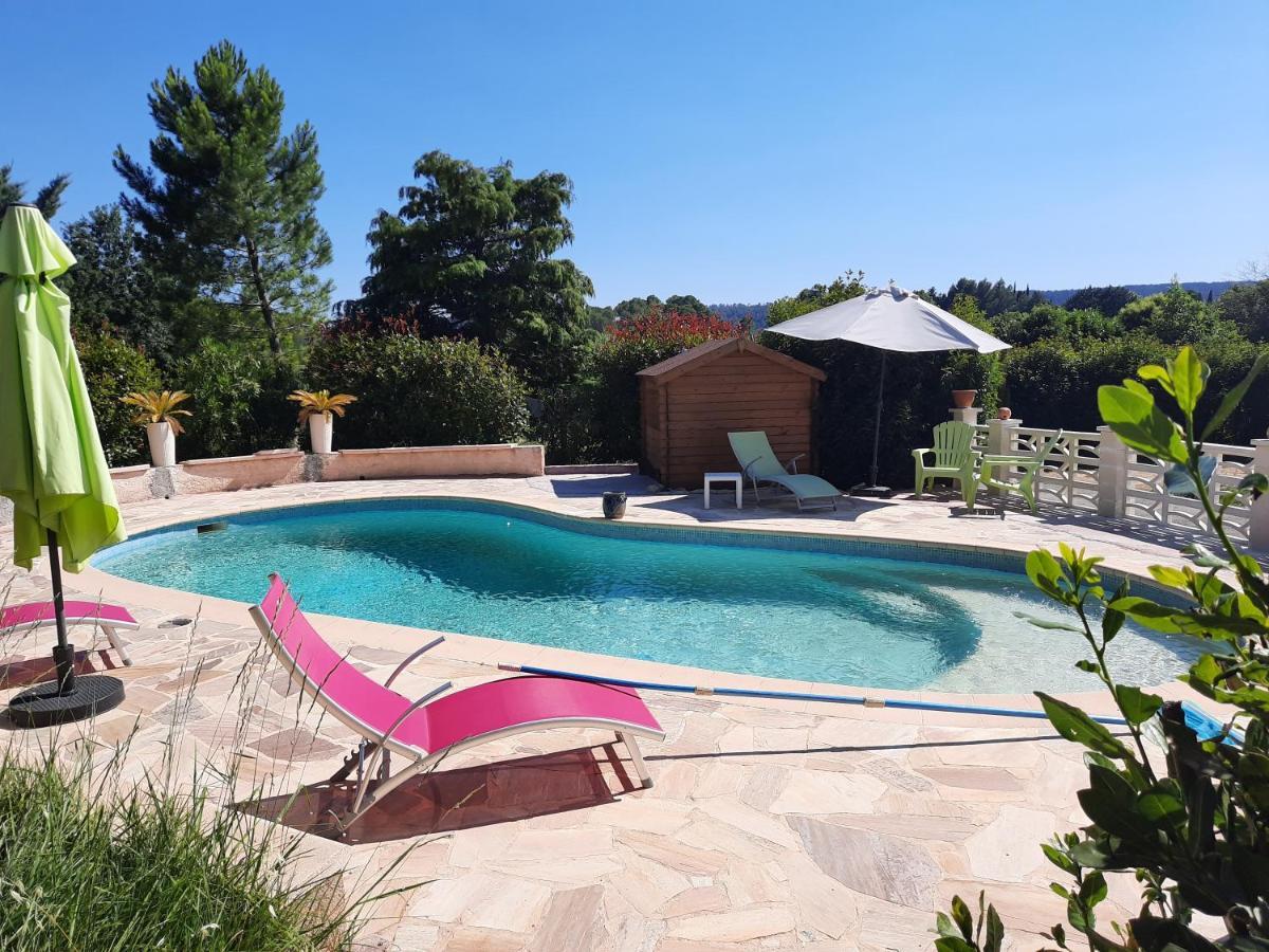 Villa Lei Rigaue ซาแลนส์ ภายนอก รูปภาพ