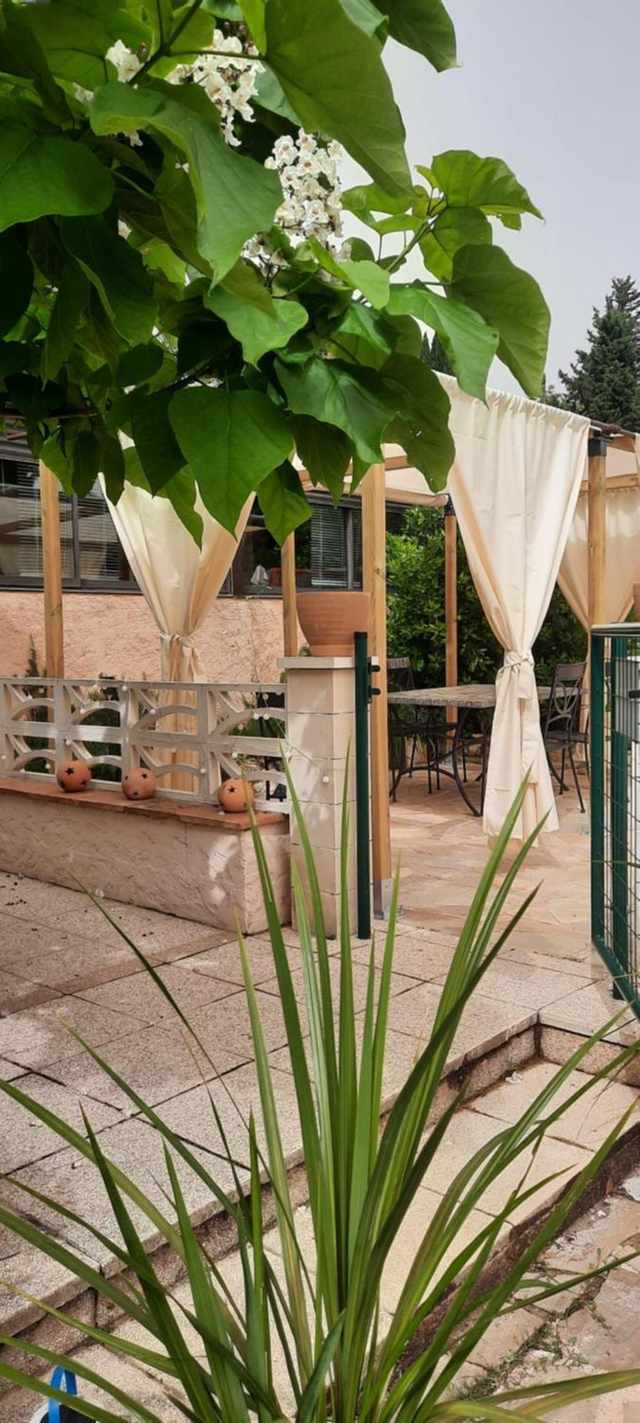 Villa Lei Rigaue ซาแลนส์ ภายนอก รูปภาพ